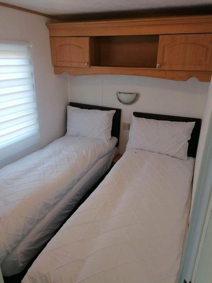 לאונססטון Cornwall Cornwall-Chapmanswell Caravan Holiday Park A30 B&B Bed And Breakfast #41 מראה חיצוני תמונה