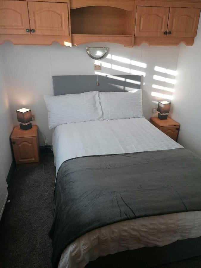 לאונססטון Cornwall Cornwall-Chapmanswell Caravan Holiday Park A30 B&B Bed And Breakfast #41 מראה חיצוני תמונה