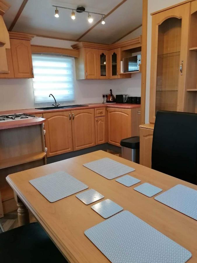 לאונססטון Cornwall Cornwall-Chapmanswell Caravan Holiday Park A30 B&B Bed And Breakfast #41 מראה חיצוני תמונה