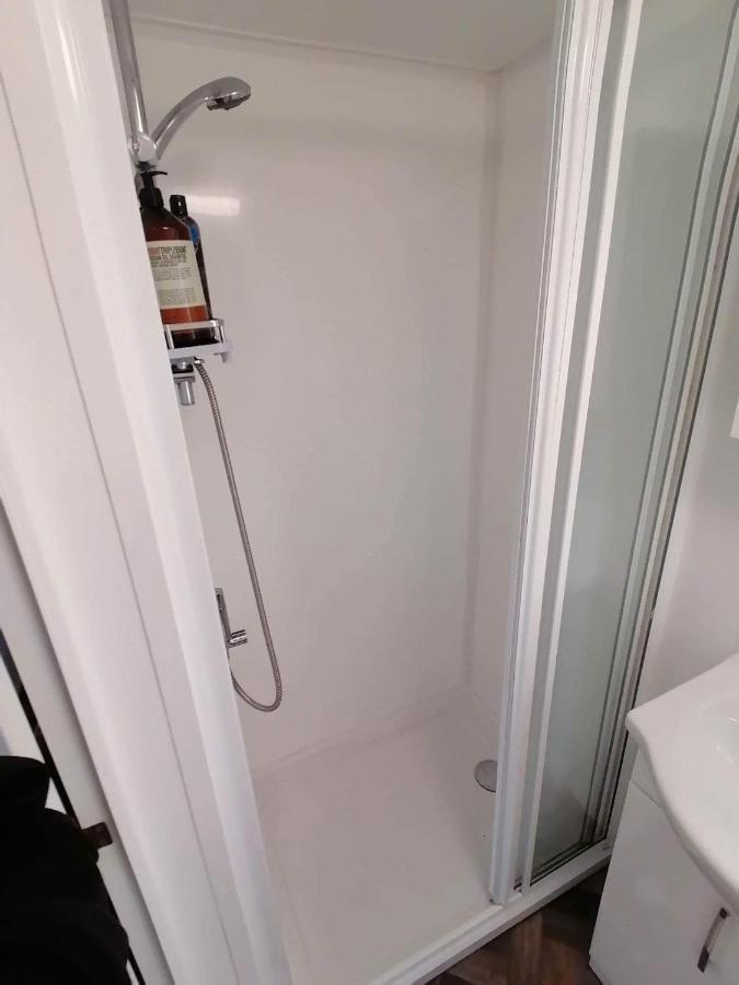 לאונססטון Cornwall Cornwall-Chapmanswell Caravan Holiday Park A30 B&B Bed And Breakfast #41 מראה חיצוני תמונה