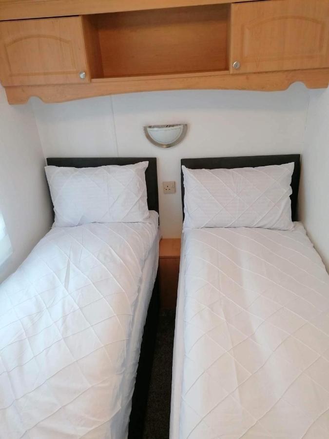 לאונססטון Cornwall Cornwall-Chapmanswell Caravan Holiday Park A30 B&B Bed And Breakfast #41 מראה חיצוני תמונה