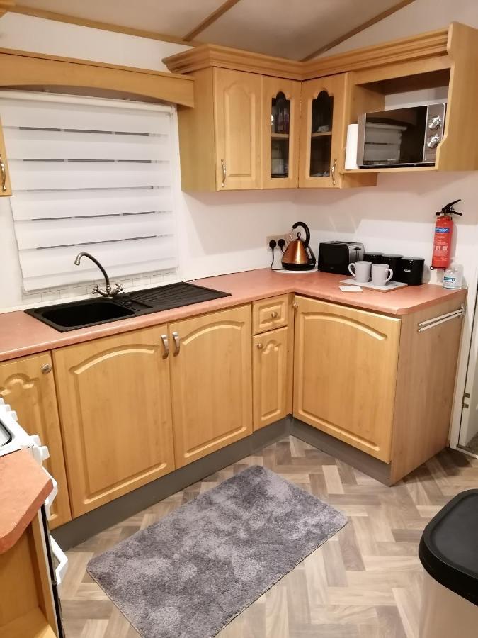 לאונססטון Cornwall Cornwall-Chapmanswell Caravan Holiday Park A30 B&B Bed And Breakfast #41 מראה חיצוני תמונה